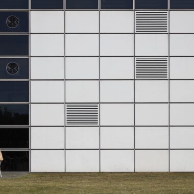 Sainsbury Centre Kofra cafe patio