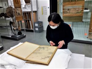 Yano Akiko, researching Japanese works on paper