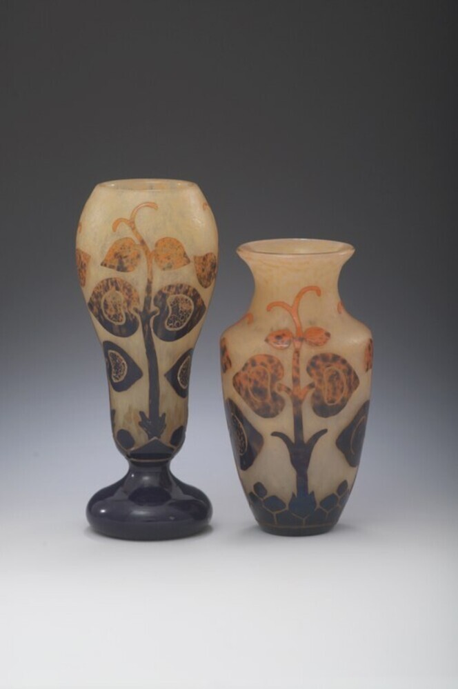 21077 - 'Le Verre Francais' vase - Sainsbury Centre