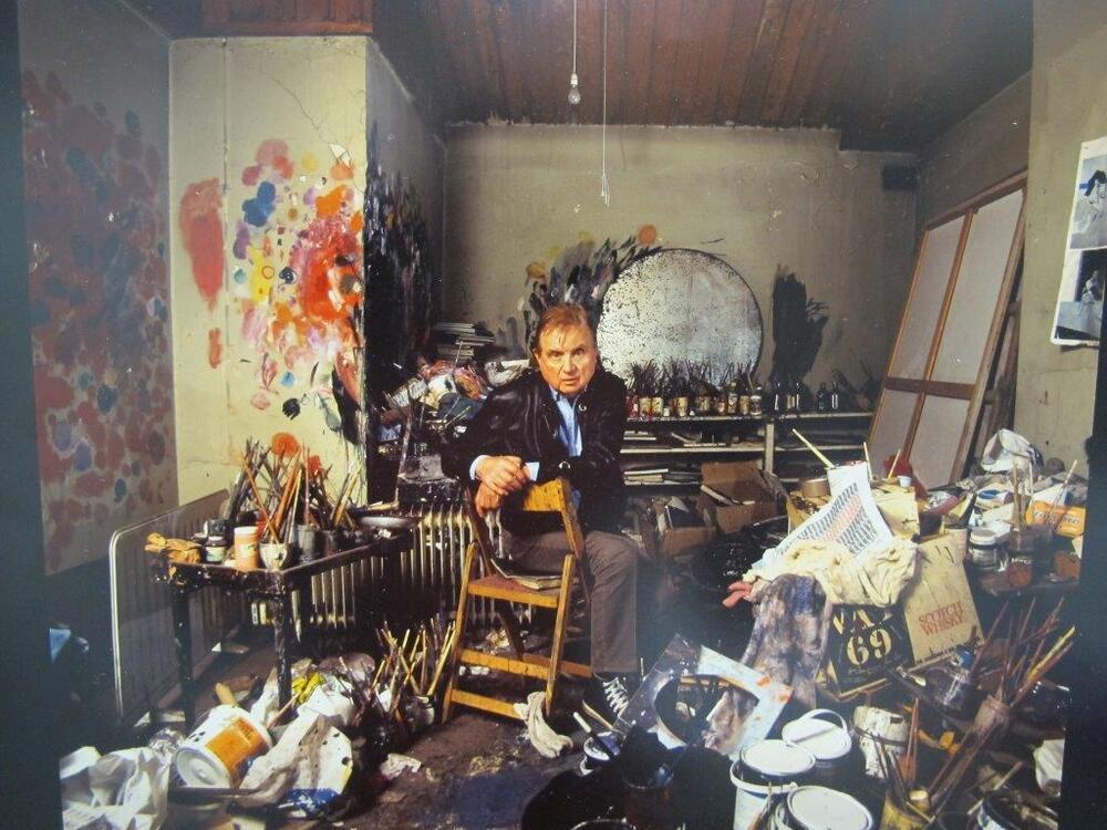 Francis Bacin's STUDIO S.78 - Photograph of Francis Bacon in his