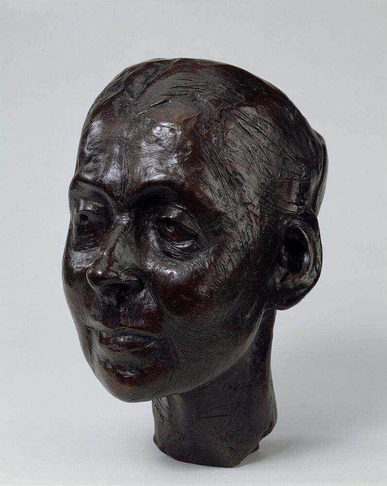 1014 - Bust of Lucie Rie - Sainsbury Centre