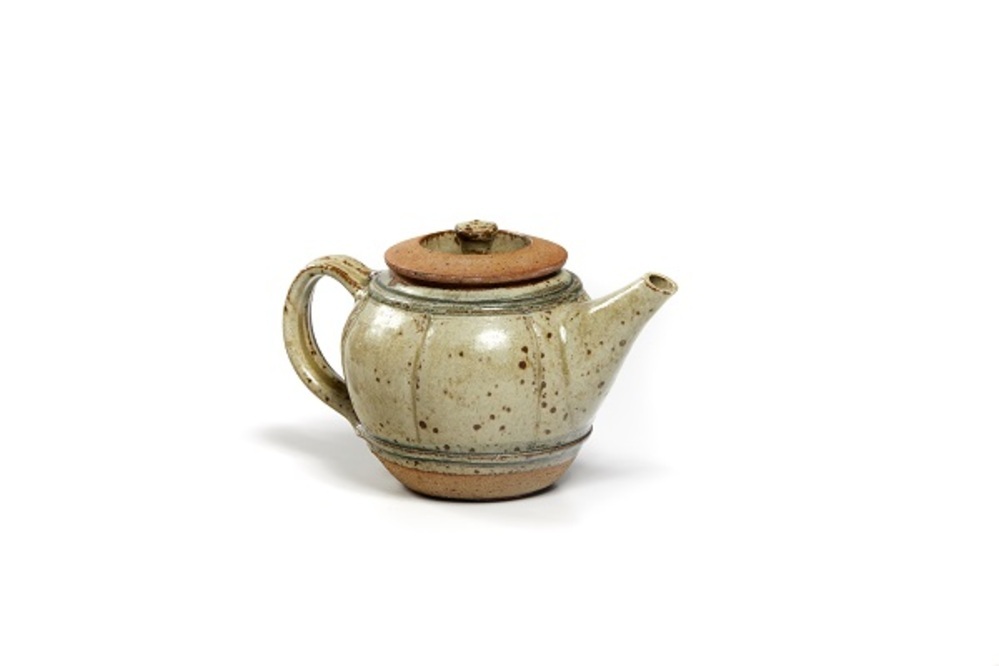 50720 - Teapot - Sainsbury Centre